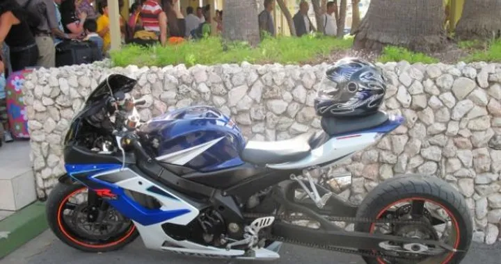 Foto del giorno: Suzuki GSX-R 1000 "allungata"