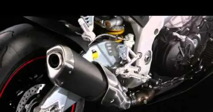 Aprilia Tuono V4 R 2011, video promo