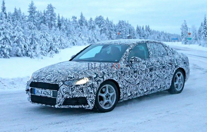 Audi A4 2016: foto spia sulla neve