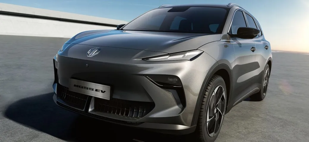 Nuova MGS5 EV, il SUV elettrico arriva in Italia: a partire da 32.990 euro