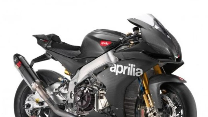 STK1000: C'è anche l'Aprilia