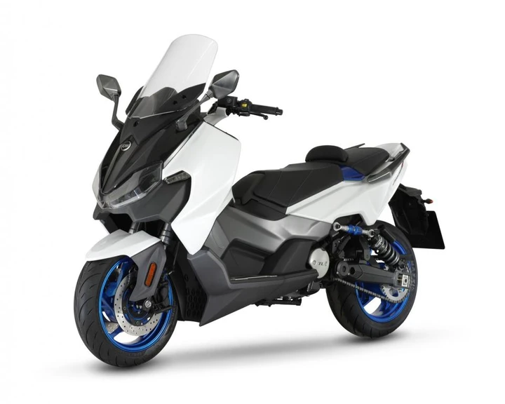 Anteprima maxi-scooter SYM Maxsym TL1 2018