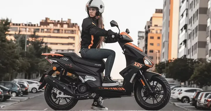 Addio stress urbano: il Mitt 125 XRS è l’arma segreta per sopravvivere in città