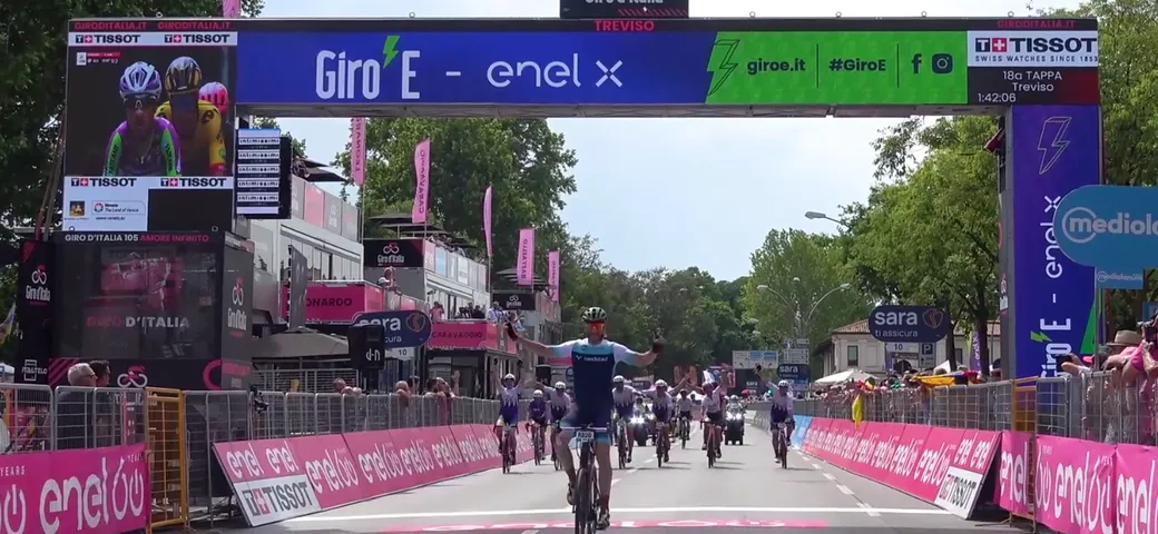 Giro E 2022: il video
