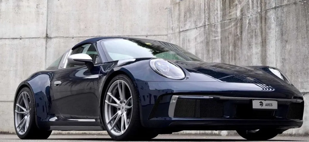 Porsche 911 Targa: da Ares Design un esemplare unico