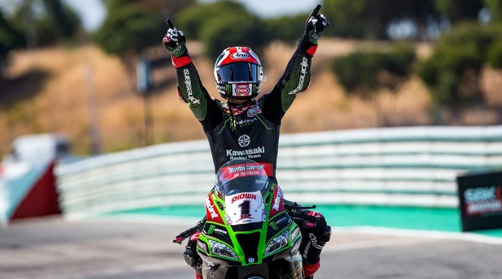 SBK: Rea firma la tripletta a Portimao