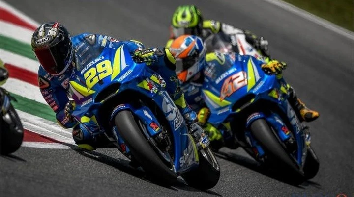 MotoGP: Suzuki con il tridente a Barcellona