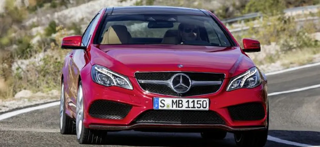 Mercedes Classe E Coupé 2013 in video