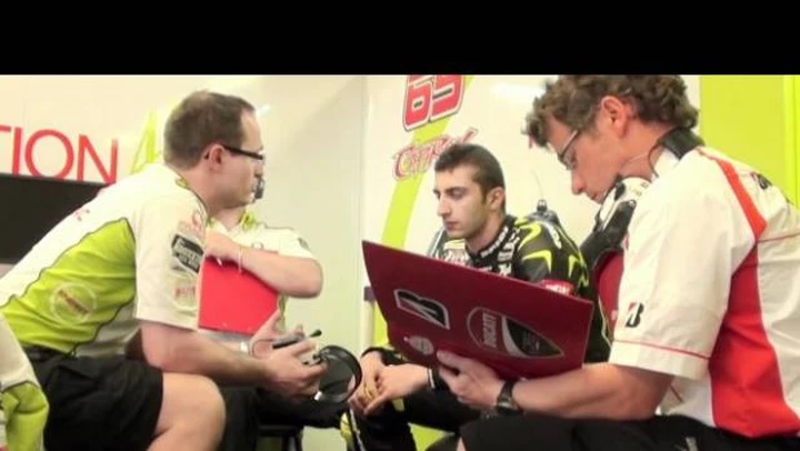 MotoGP: debutto di Andrea Iannone al Mugello sulla GP11 /video