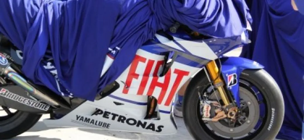 Live @ Sepang: Fiat Yamaha svela la nuova M1