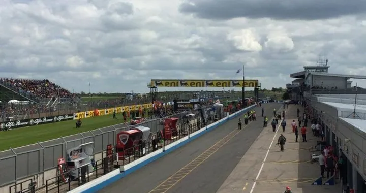 MotoGP: a Donington Park il GP di Gran Bretagna 2015