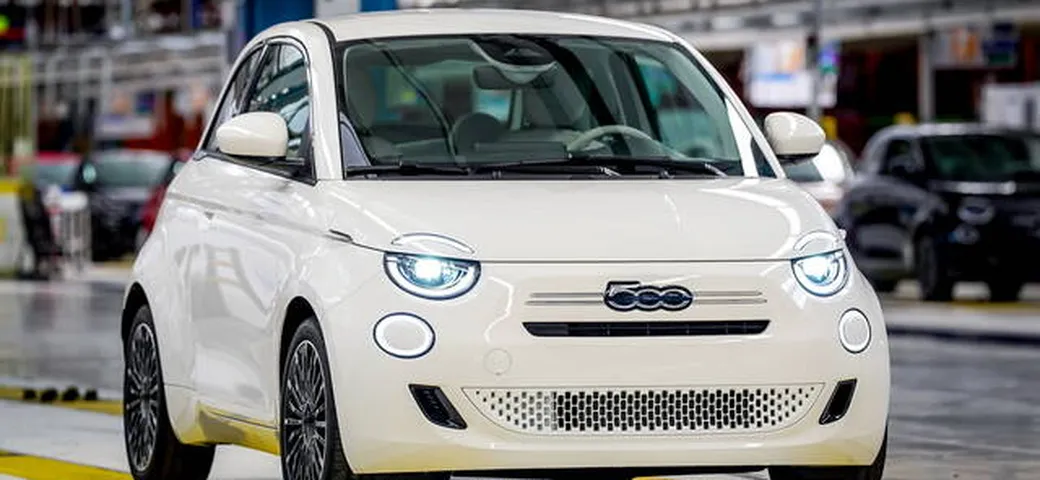 Fiat 500 Hybrid riparte da Mirafiori: già 5000 unità entro fine 2025