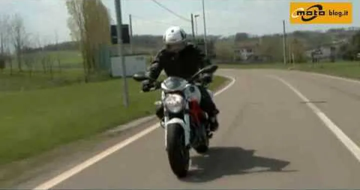 Ducati Monster 796 TEST