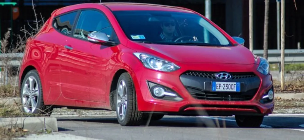 Hyundai i30 1.6 CRDi: prezzi, foto e prova su strada