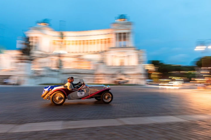 La 1000 Miglia 2025: un viaggio tra storia e passione