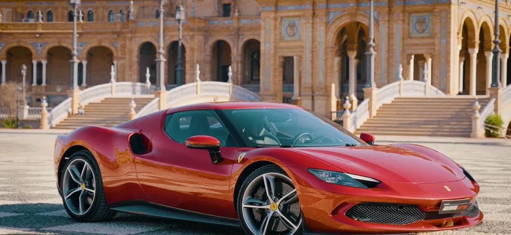 Ferrari 296 GTB in prova: il video