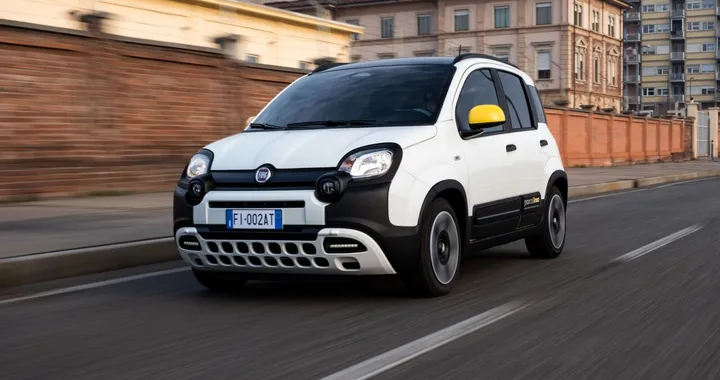 Fiat Panda, da adesso è più tecnologica con gli ADAS obbligatori