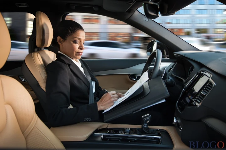 Guida autonoma: auto troppo caute, rischio tamponamenti