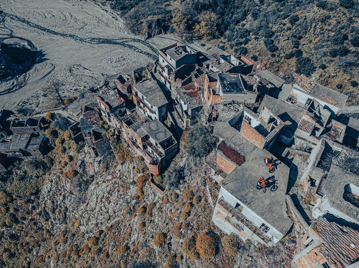 ingrandisci immagine
