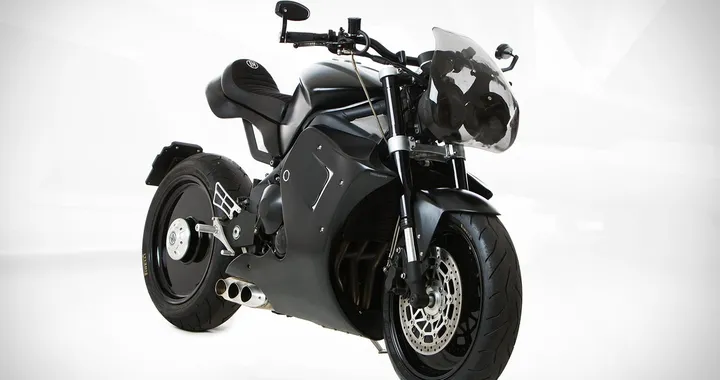 Da Triumph Street Triple 675 alla Special Tripla 0.0