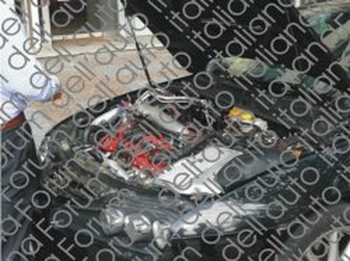 Alfa 159 GTA - foto spia di un muletto