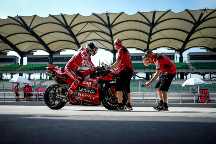 MotoGP 2023, si parte: Bagnaia è l'uomo da battere