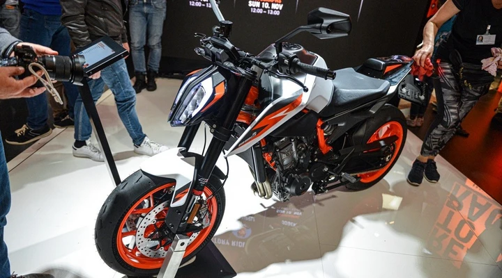 EICMA 2019: KTM 890 Duke R 2020
