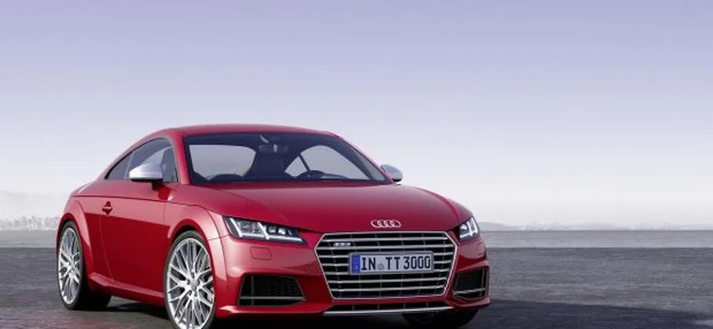 Audi TT e TTS: foto, video e dati tecnici ufficiali
