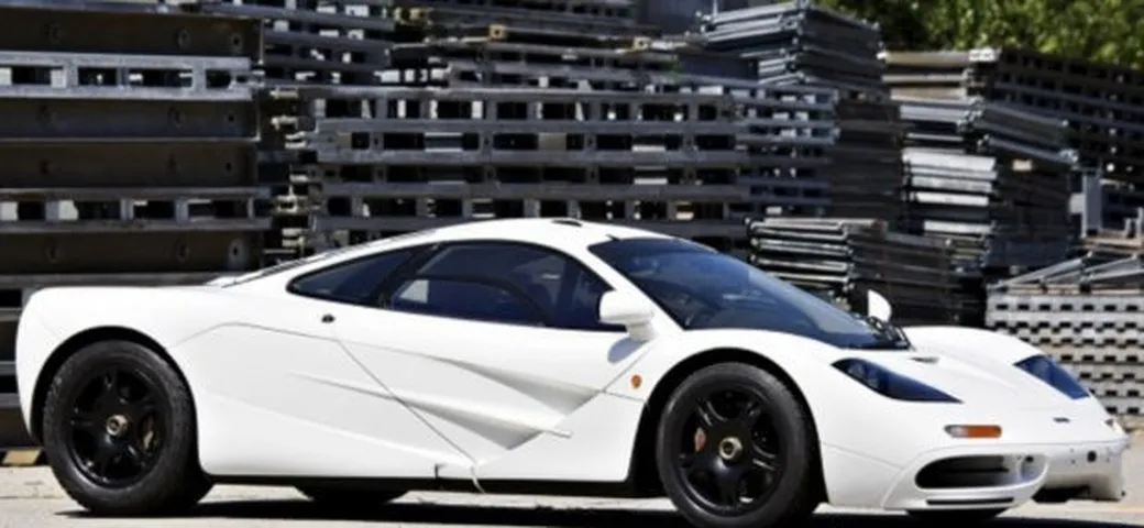 McLaren F1: all'asta un esemplare da 14 milioni di dollari
