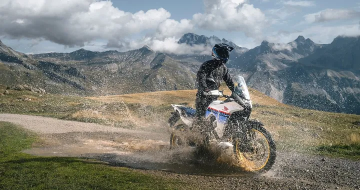 Honda: ad aprile 2023 piazza cinque due ruote nelle prime 10 posizioni