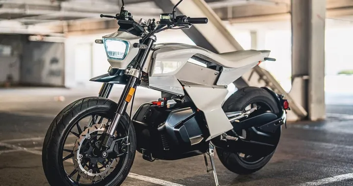 Ryvid Anthem: l'elettrica californiana senza fronzoli