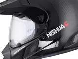Ultra-leggero e super resistente: il casco in carbonio che ogni biker sogna