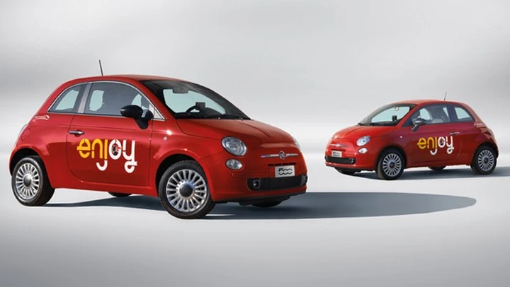 Carsharing: Enjoy a Roma, Bee via da Napoli