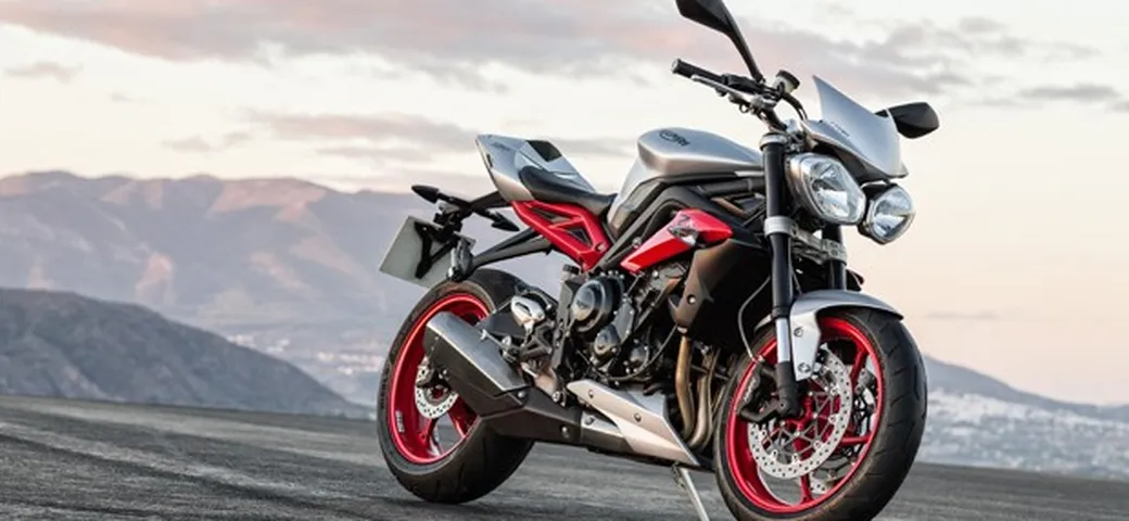 Triumph Street Triple RX 2015 [Foto e Video]
