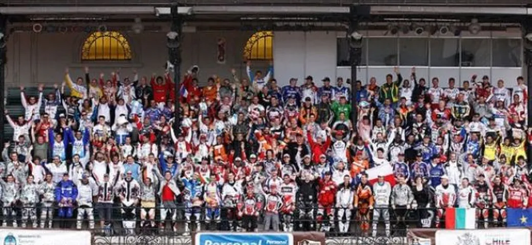 Dakar 2011: ieri show di presentazione a Buenos Aires. Oggi prima tappa