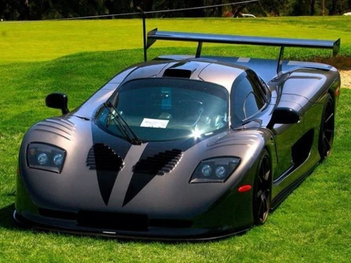 IAD Land Shark: in vendita l'auto da 4.400 CV e 7.5 milioni di dollari!