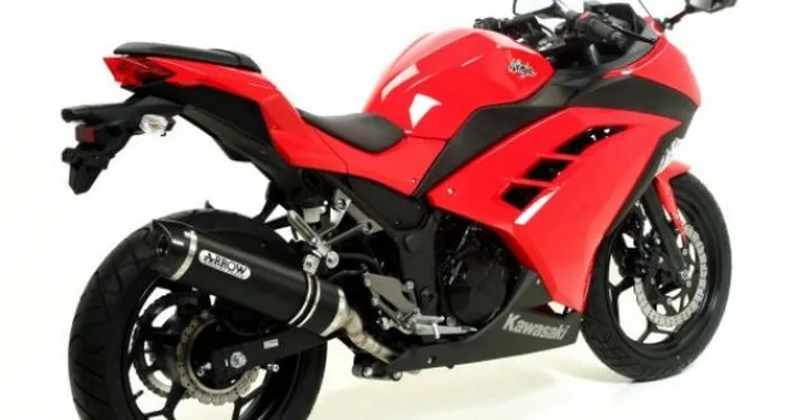 Arrow Thunder in alluminio/titanio per Kawasaki Ninja 300