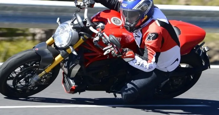 Ducati Monster 1200 S 2014: la prova su strada