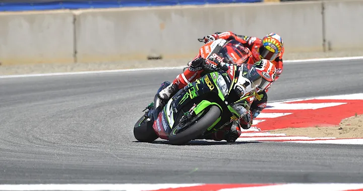 SBK, Laguna Seca 2018: show di Rea, “sberla” con garbo.