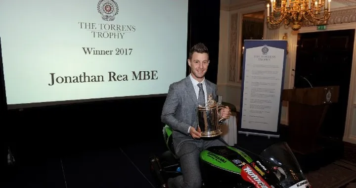 Jonathan Rea premiato con il Torrens Trophy 2018