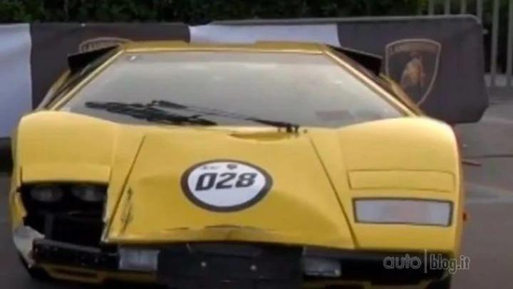 Incidente Lamborghini Countach al Grande Giro Lamborghini