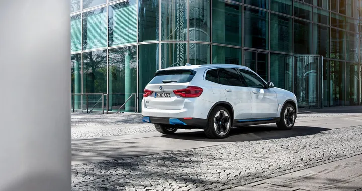 BMW iX3: la prima SUV di Monaco 100% elettrica e 100% cinese