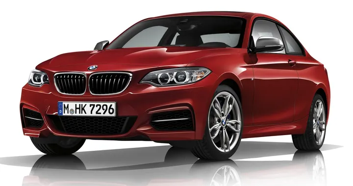 BMW M240i e 230i: foto e informazioni