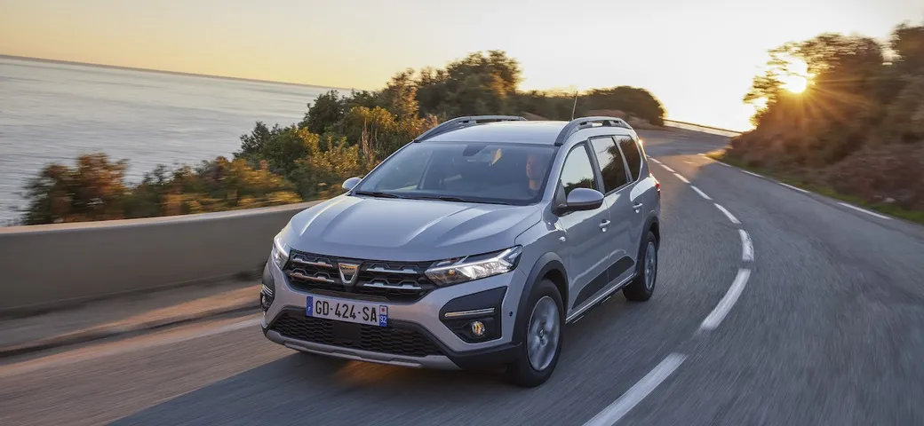 Dacia Jogger: un crossover al prezzo di un'utilitaria
