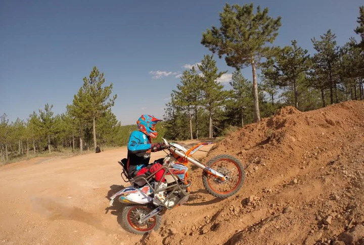 Nicola Dutto in sella per la Baja Aragon 2015