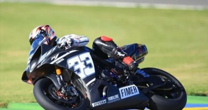 Marco Melandri operato alla spalla: "E' andata bene, ora si lavora per la prima gara"