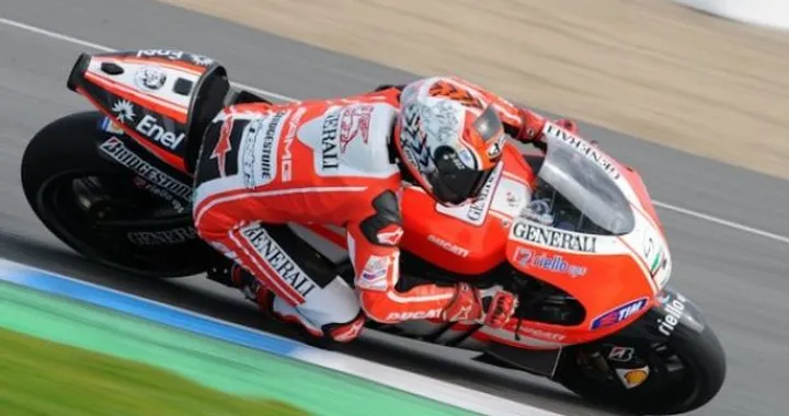 MotoGP: le prime foto dinamiche della Ducati Desmosedici GP11