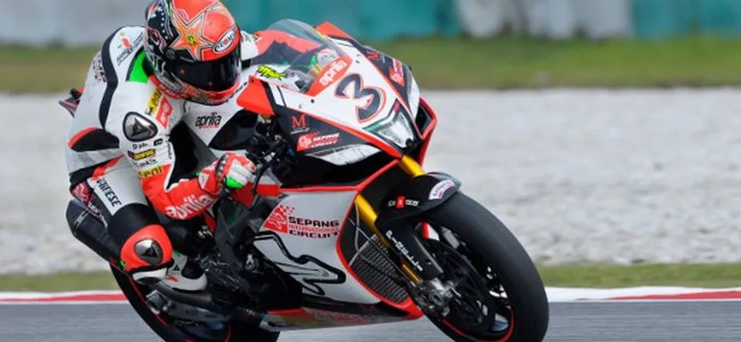Max Biaggi in 2a fila a Sepang: 