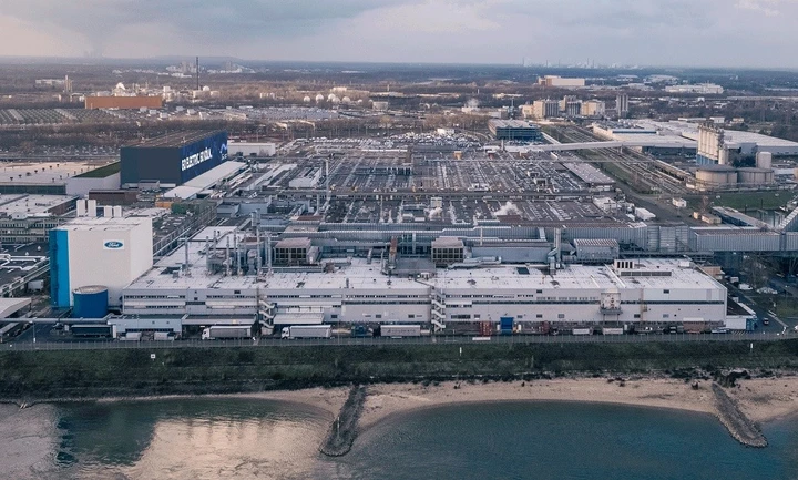 Ford: annunciati i programmi per l’Europa, nel 2030 solo veicoli elettrici