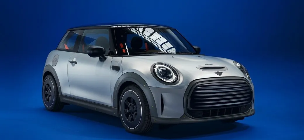 Mini Strip: il progetto di Paul Smith all’insegna di ecosostenibilità e zero emissioni
